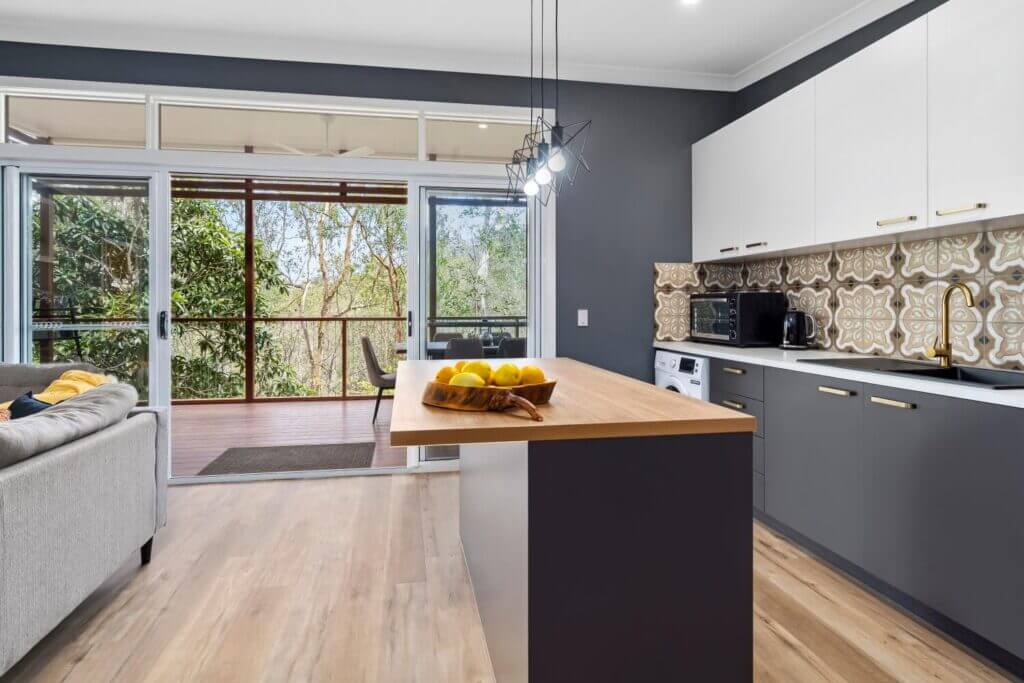 SitT comp 10 kitchen design