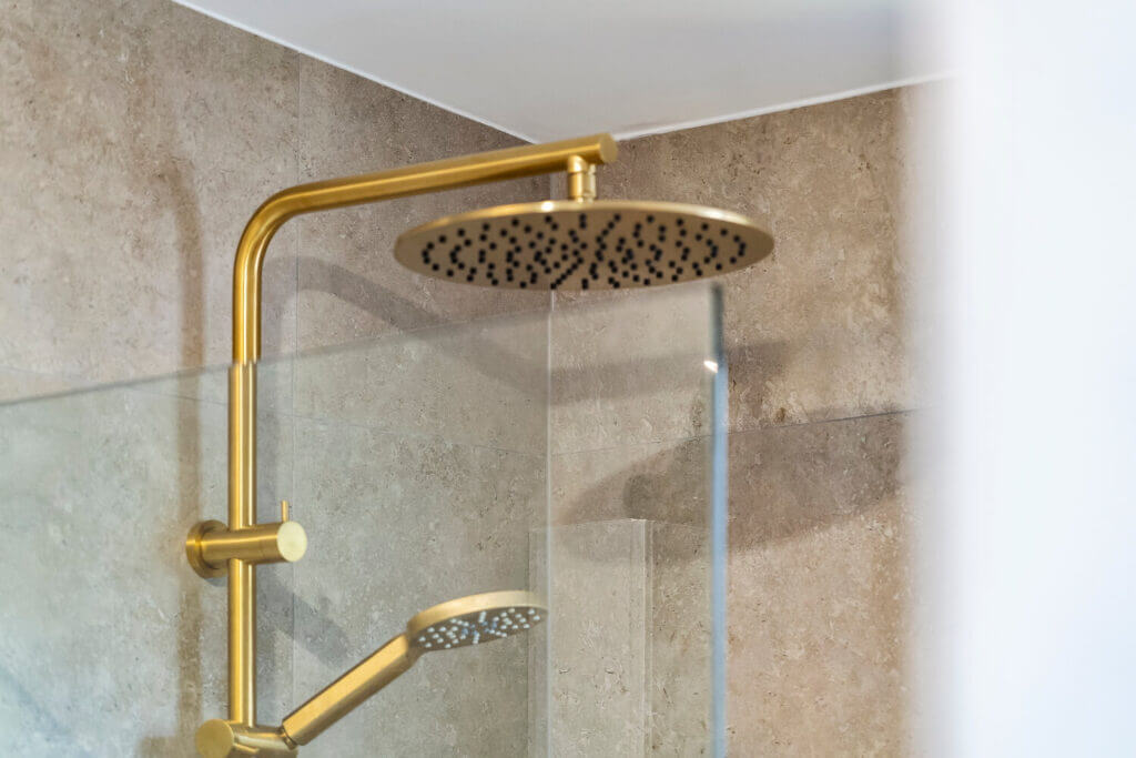 SitT comp 13 bathroom design