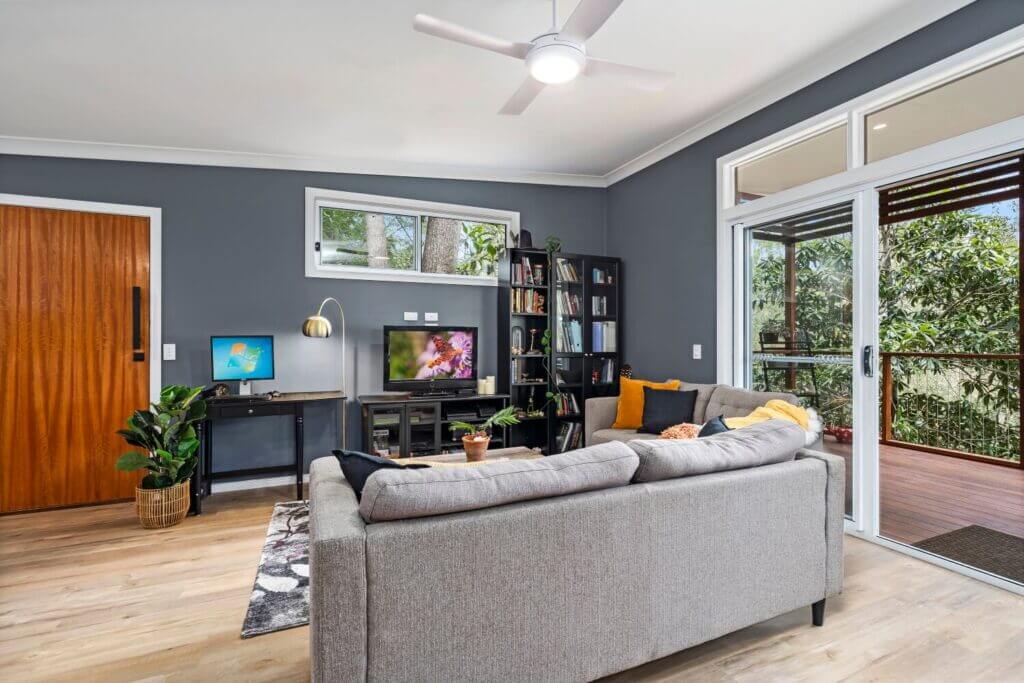 SitT comp 5 studio home