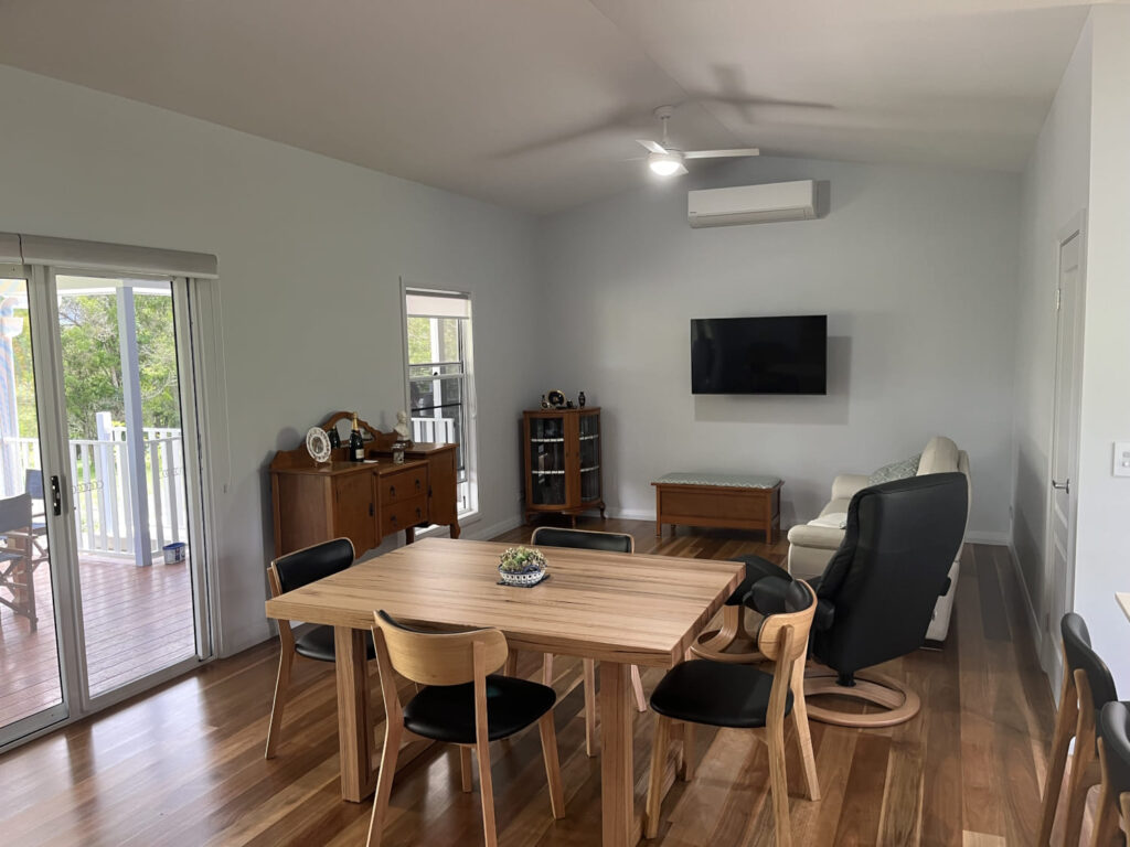 Braeview 13 granny flat living